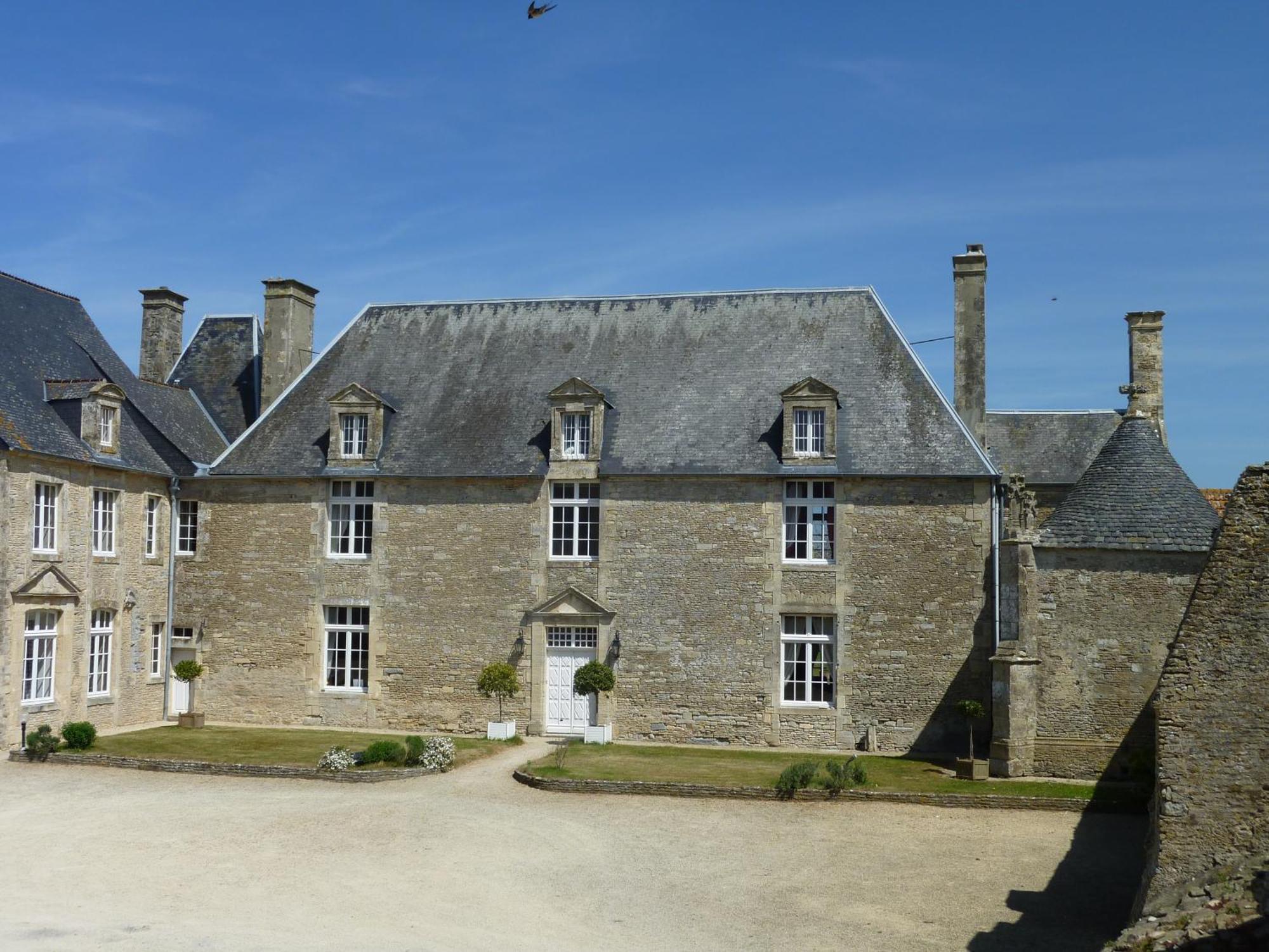 Manoir de L'Hermerel Géfosse-Fontenay Extérieur photo